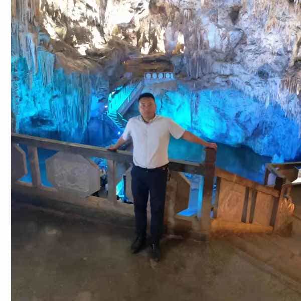 35岁岁云南单身帅哥 - 佳木斯吉缘网