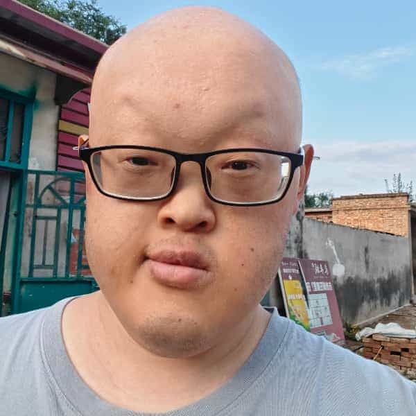 28岁岁山东单身帅哥 - 佳木斯吉缘网